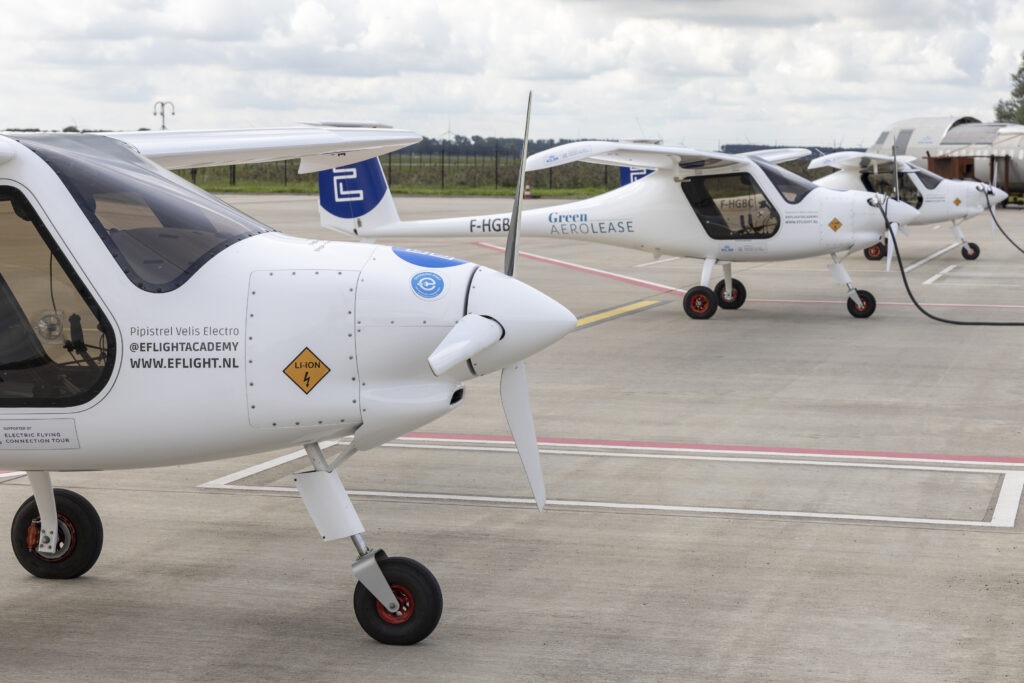 Lelystad Airport GA Terminal Luchtfoto 01