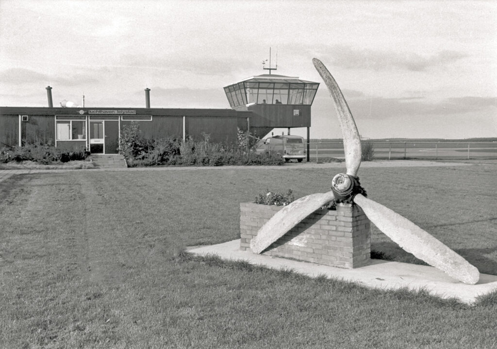 Lelystad Airport Havengebouw 1980